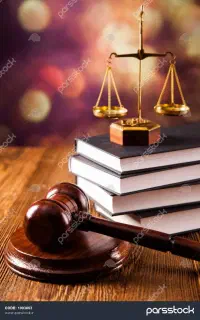 وکیل پایه یک دادگستری
