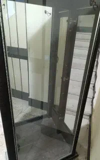 بوفه ویترین شیشه ای