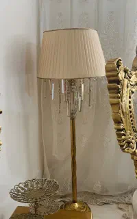 اباژور ایستاده