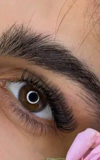 اکستنشن مژه  لیفت ابرو، تخفیف پاییزه مدت‌محدود