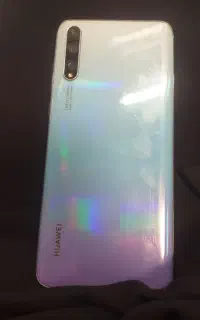 HUAWEI    Y8P