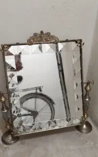اینه رو میزی