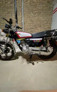 موتور سیکلت همتاز ۲۰۰