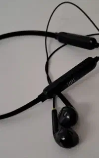 هنزفری بلوتوثی JBl