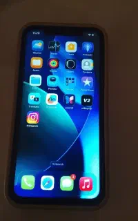 ایفون 11نرمال