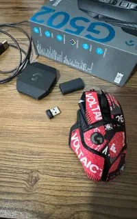 موس لاجیتک G502 hero light speed در حد آکبند