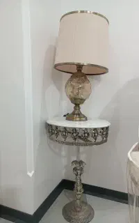 میز کنار سالنی رنگ ثابت،اباژور،میز خاطره،میز تلفن