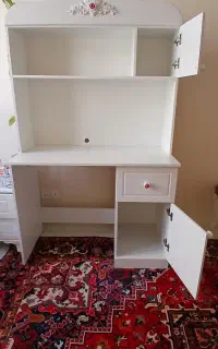 میز تحریر طبقه دار