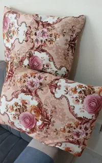 بالش مخملی زیبایی دار