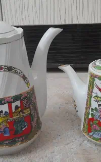 قوری عتیقه مرغی