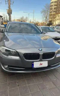بی ام و ۵۲۸،دو دفرانسل در حد