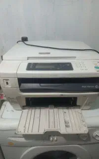پرینتر لیزری زیراکس مدلM215b. کاغذ کش خراب شده
