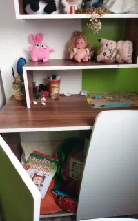 میز عروسک
