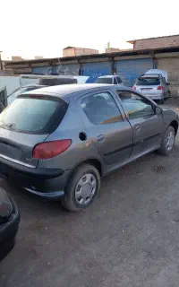 ۲۰۶ مدل ۸۵ تمیز شاسی پلمپ ۸۰ درصد جمع شده