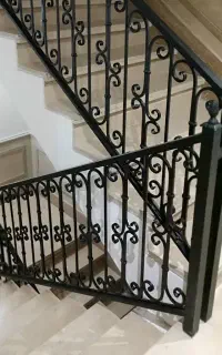 شاگرد جوشکاری و نقاشی هستم