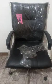 یک عددصندلی چرخشی نونو استفاده نشده
