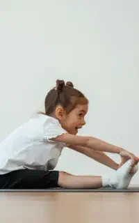 کلاس یوگا هوازی انعطاف کودک و نوجوان