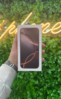 اپل iphone 16 pro با حافظهٔ ۱۲۸ آکبند