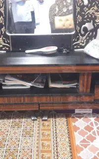 فقط میز تلویزیون