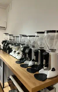 فروش انواع آسیاب قهوه کافه کافی شاپ
