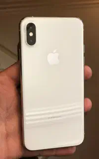 ایفون xs تمیز