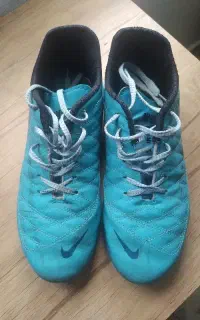 کفش فوتبال برای چمن