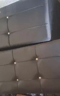 میز و اینه و صندلی و پاف