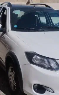 کوییک R سفید مشکی مدل 1401