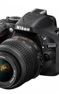دوربین کم کار نیکون D5200