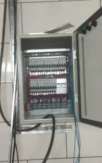 برق