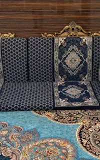 پشتی خلیجی تاج دار
