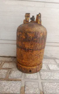 کپسول گاز زرد