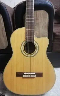 گیتار سانتانا مدل 010 به همراه هارد کیس