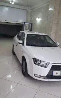 دنا پلاس سانروف دار بدون رنگ