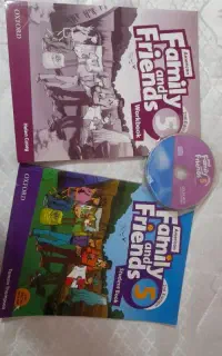 کتاب زبان  family and friends 5 فمیلی اند فرندز