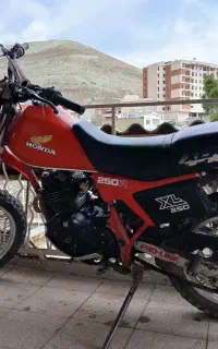 هوندا تریل XL 250