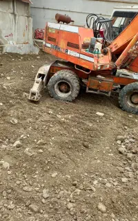 بیل مکانیکی لیبهر واداتی