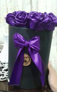 دسته گل روبان اماده و باکس انواع سفارش انجام میشود