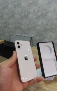 آیفون ۱۲نرمال سفید