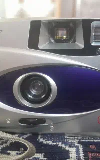 فروش یک عدوربین عکاسی درحدنوساخت ژاپن
