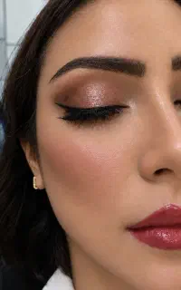 انجام خدمات میکاپ، شینیون، رنگ و لایت ، فردائم ،و