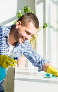 خَدمات نظافت و اَثاث کشی ( زوج جوان )