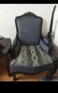 به یک همکار یا شاگرد جهت کار در نجاری نیاز مندیم