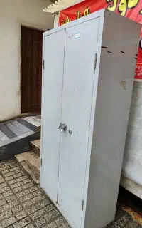 کمد فلزی طبقه دار اداری