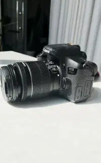 دوربین کنون 750D