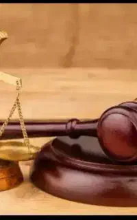 وکیل پایه یک دادگستری