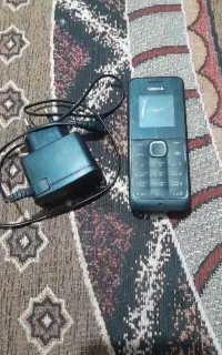 گوشی ساده نوکیا درحد نو.با یه عدد شارژر مخصوص