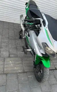 بنلی ۳۰۰ جفت ریس