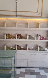 قفسه های شکلات واجیل