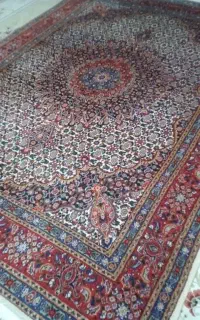 سه تخته فرش دستباف